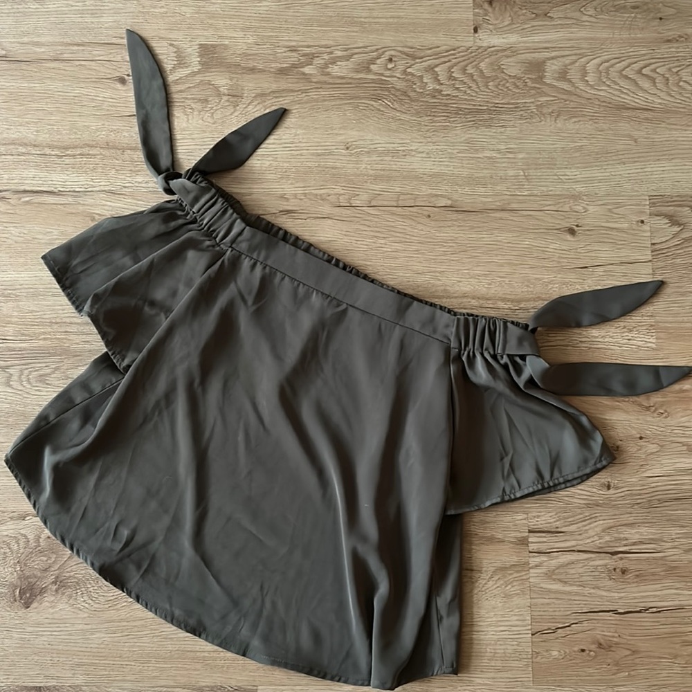 Off shoulder top